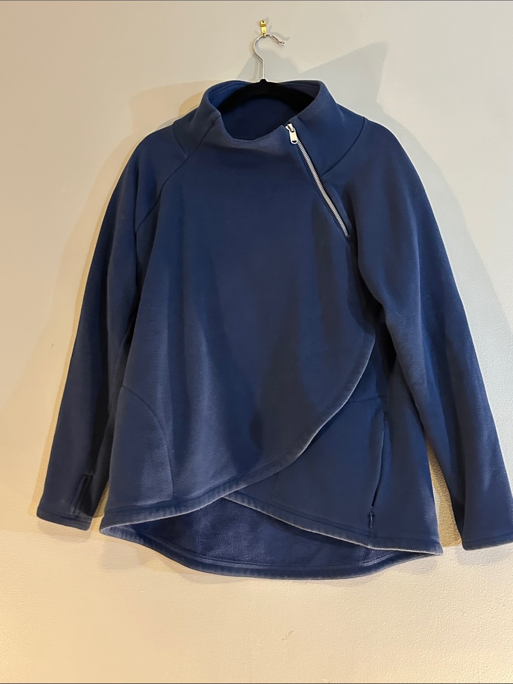 EUC Athleta Cozy Karma Navy Teddy Fleece sweatshirt size large